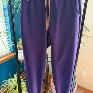 Men’s Large Figs Purple ScrubPants with Tan Drawstring